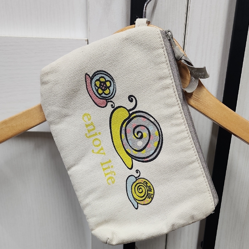 Thirty-One Cream Canvas Pouch Cute Snail  Print Bag